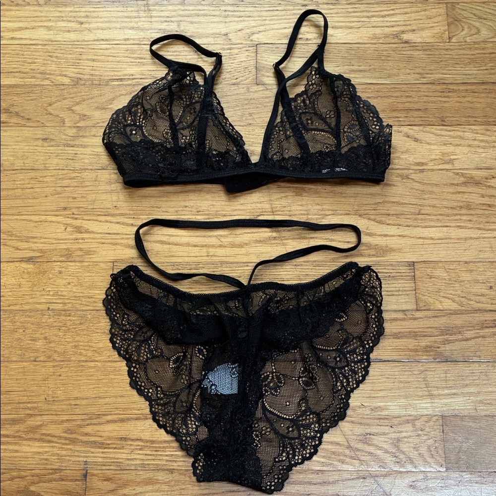 NWOT SHEIN Black Sexy Sheer Floral Lace Bra & Panty Lingerie Set